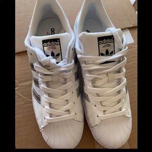 New Adidas Super Star